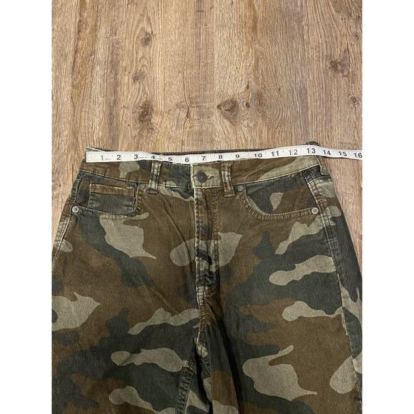 American Eagle Womens Camo Mom Jean Size 26/27 - Picture 10 of 12